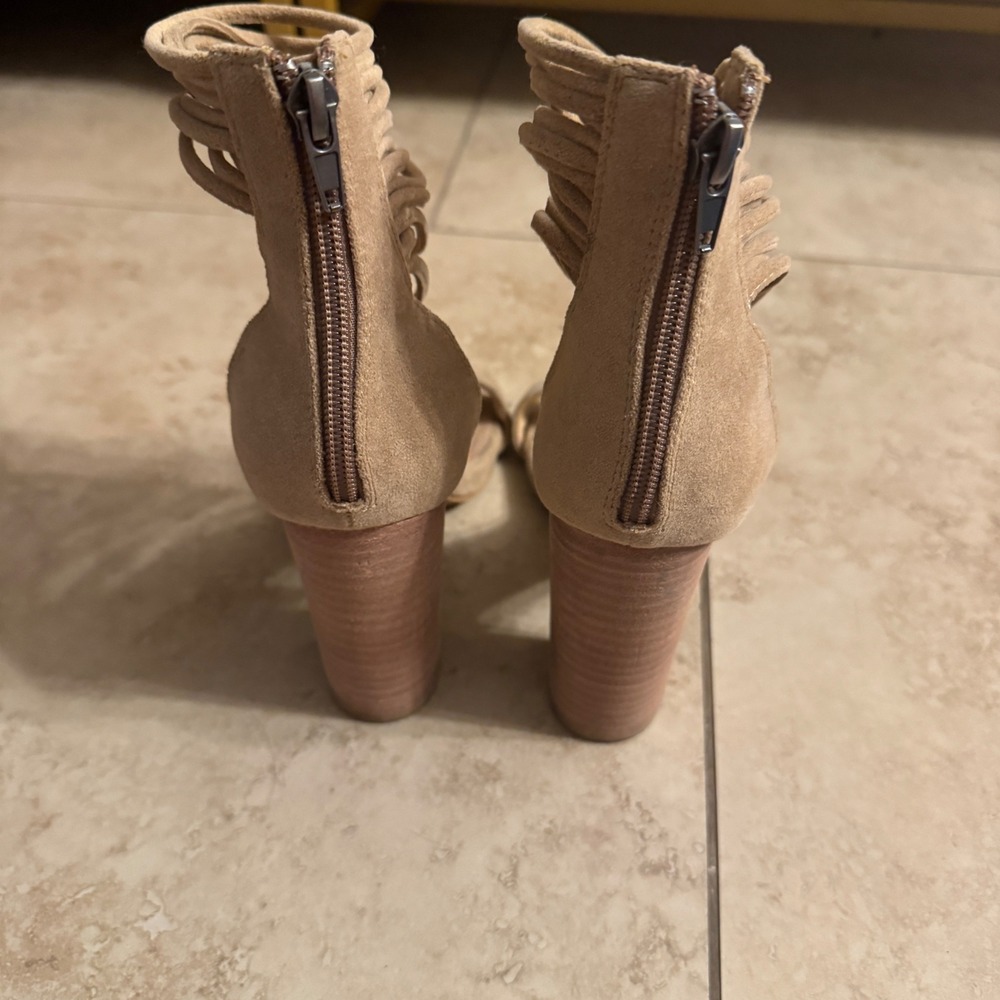 Strappy Ankle Wrap Heeled Sandals Block Heels Beige‎ Faux Suede Women's 7.5 - Picture 4 of 7